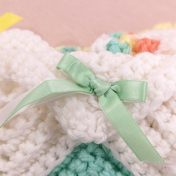 HAND knit chevron crochet blanket 44”x50” - Picture 4 of 8